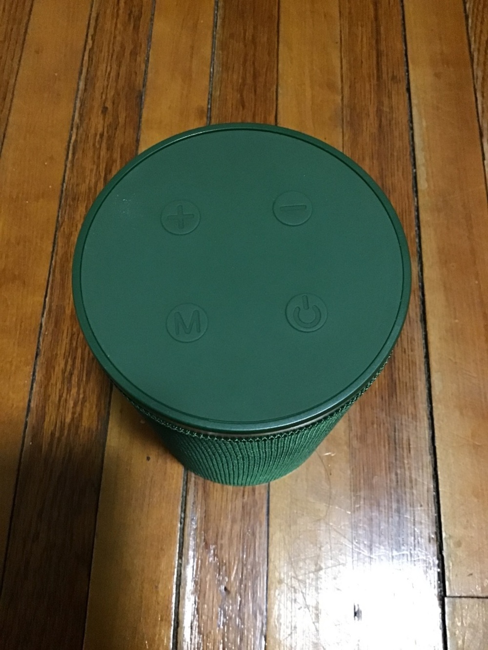 Bass Jaxx Pillar Wireless Speaker USB-C Port - Green
